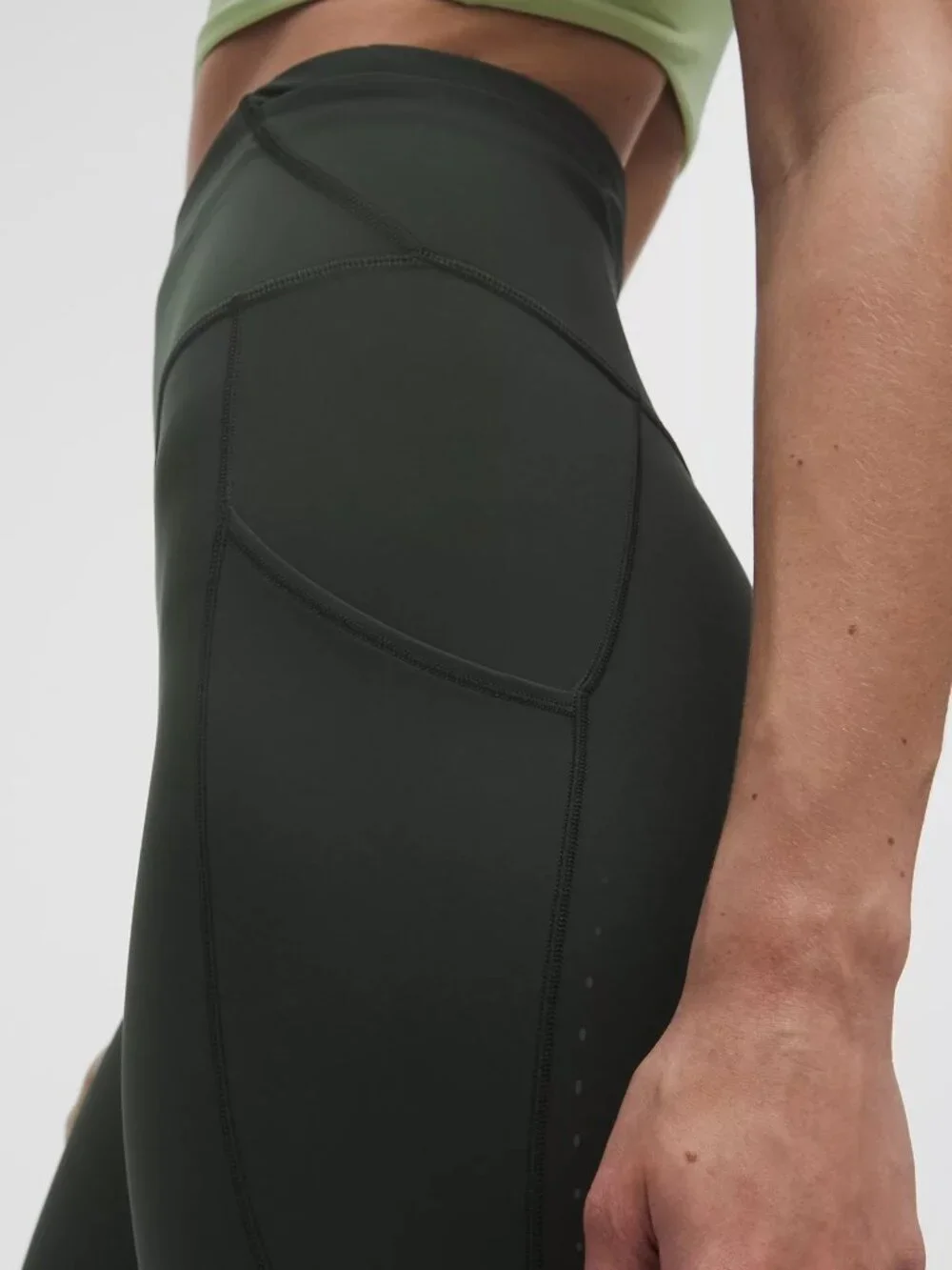 Lululemon Fast and Free High-Rise Leggings 28